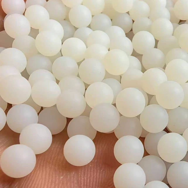 Bola de plástico de nailon 66